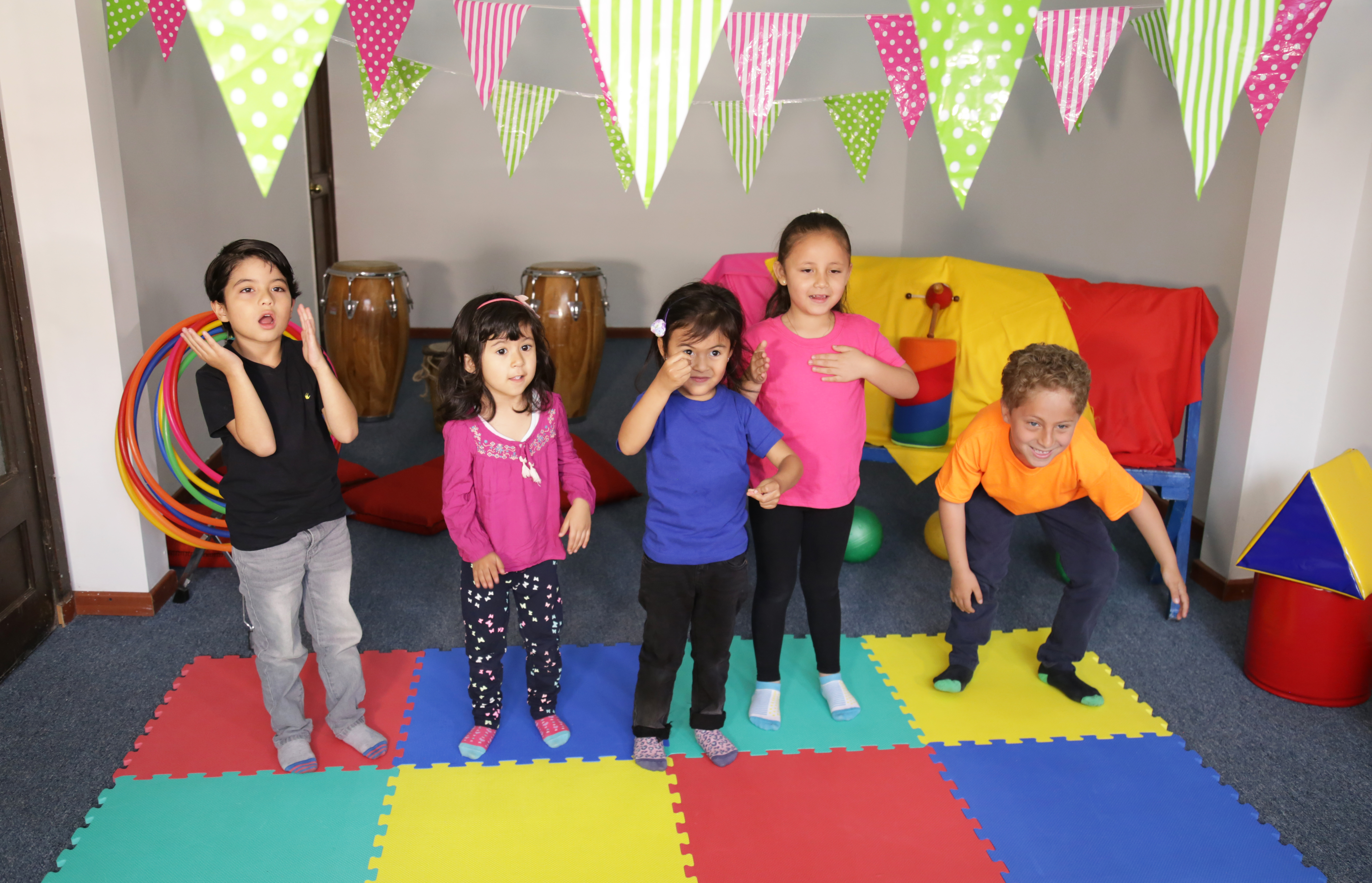 Ensena M04 S4 E3 foto percusion corporal